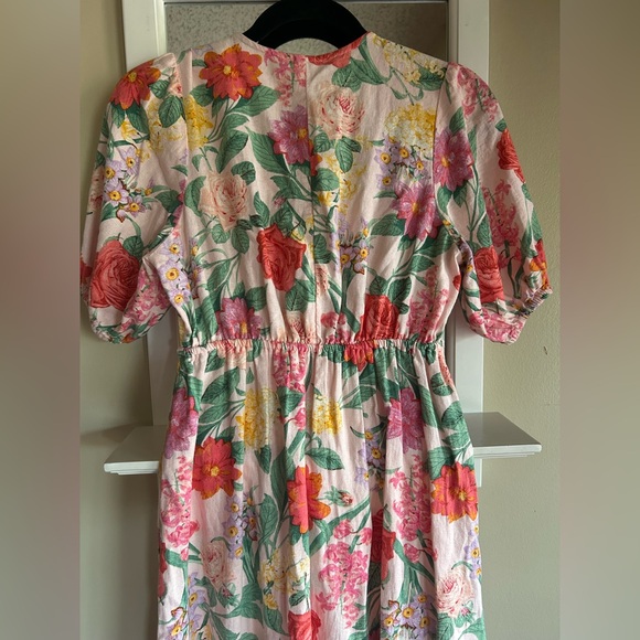 Old Navy Floral Linen Blend Twist Front Midi Dress with Puff Sleeves - Picture 11 of 15